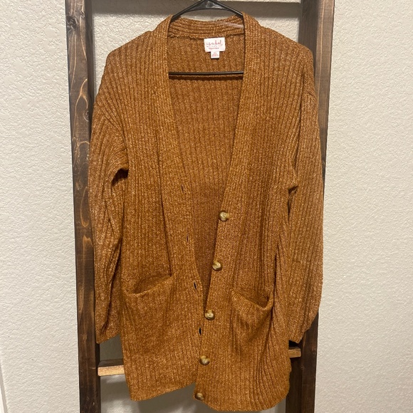 Cardigan - Picture 1 of 1